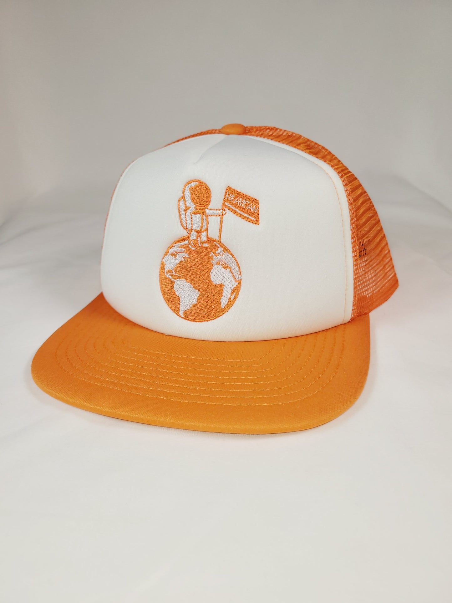 EARTHMAN FOAM TRUCKER