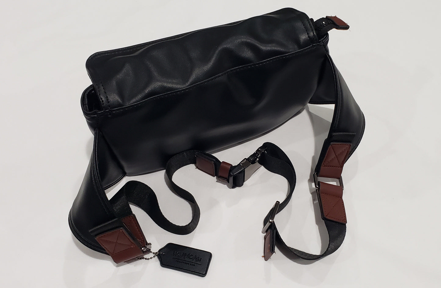HEAVICAN CROSSBODY BAG